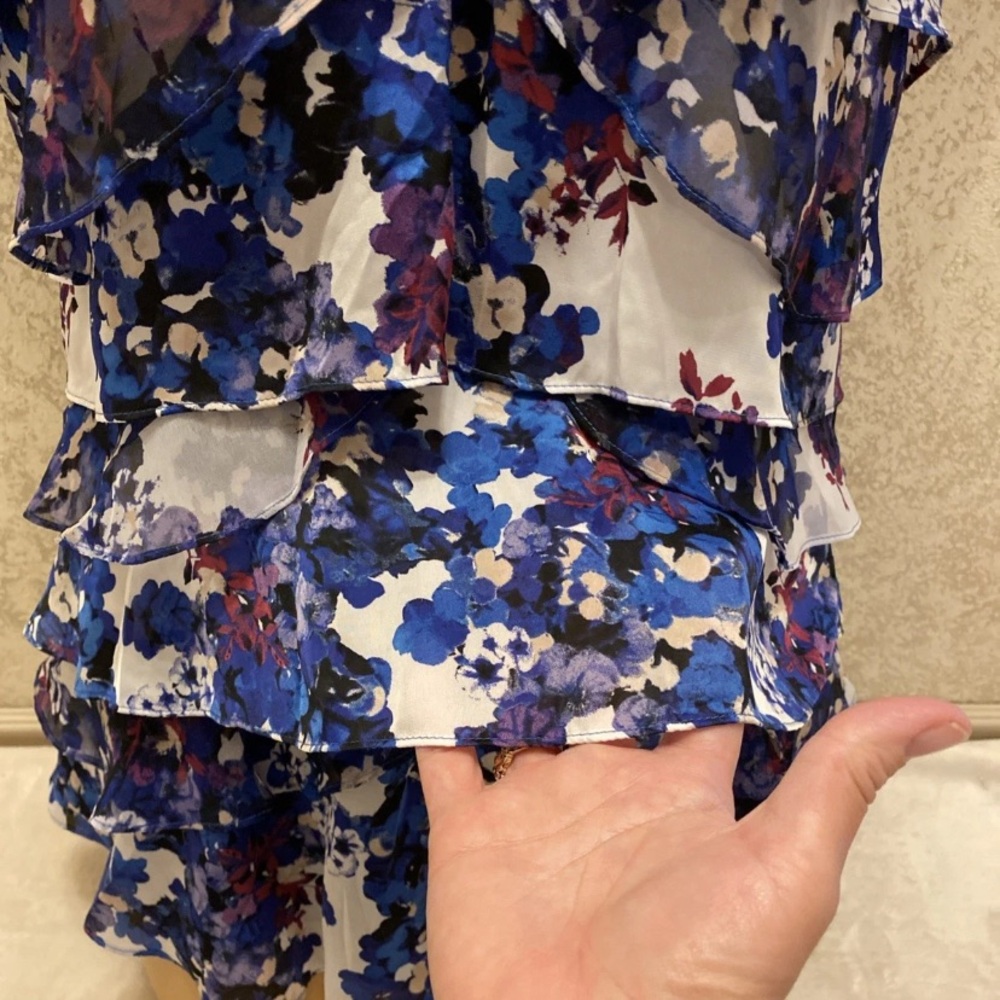White House Black Market Multicolor Floral Ruffle Top - Picture 6 of 16